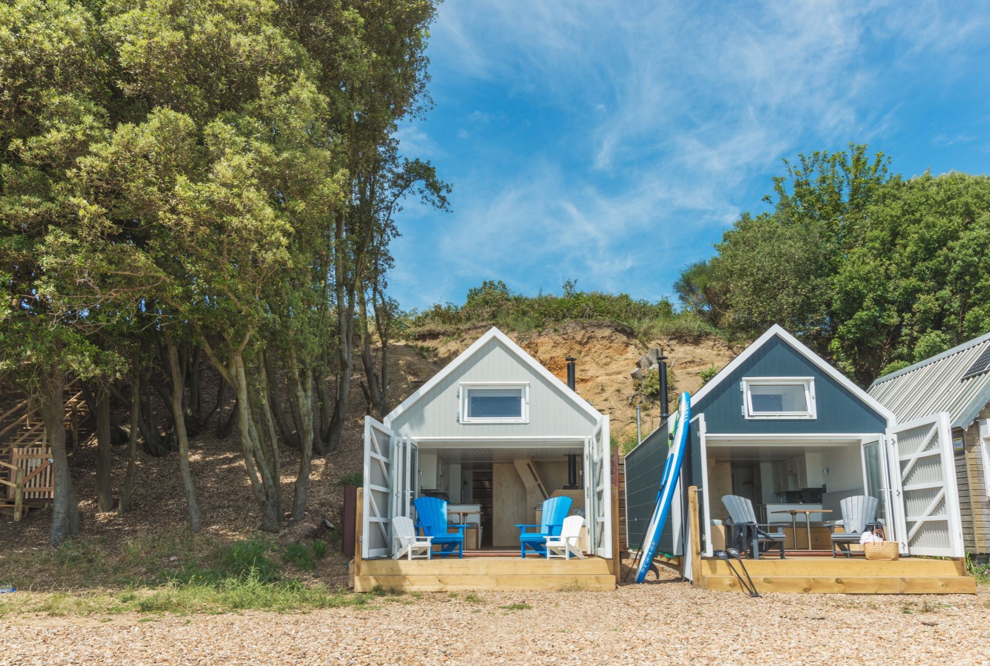 calshot-luxury-beach-huts-ext-landscape.jpg