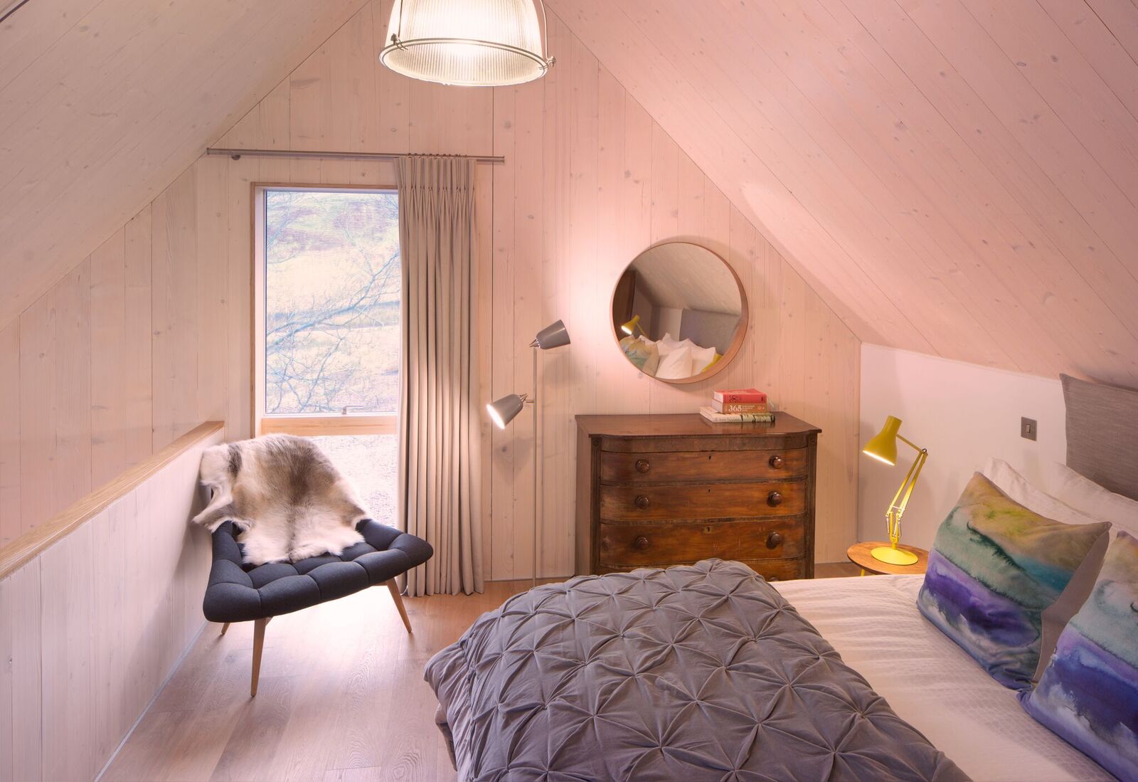 westside-woodshed-bedroom.jpg